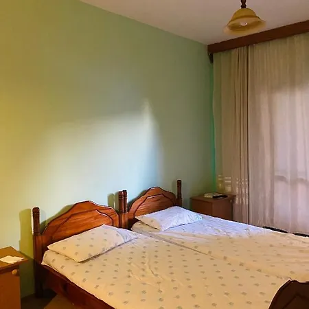 Apartment Dai Nonni 2 Golem (Tirana)